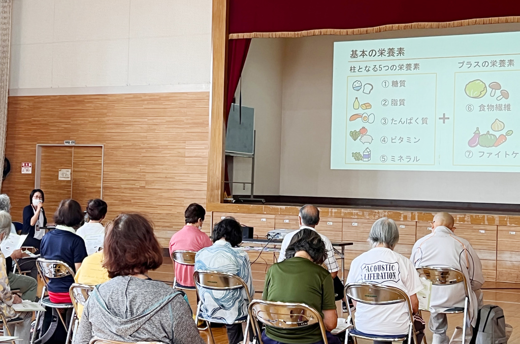 運動教室 講義の様子（葉の木沢山）