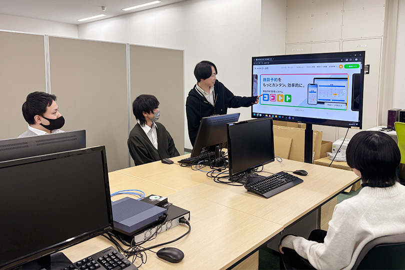 ぴーぷるのオフィスの様子